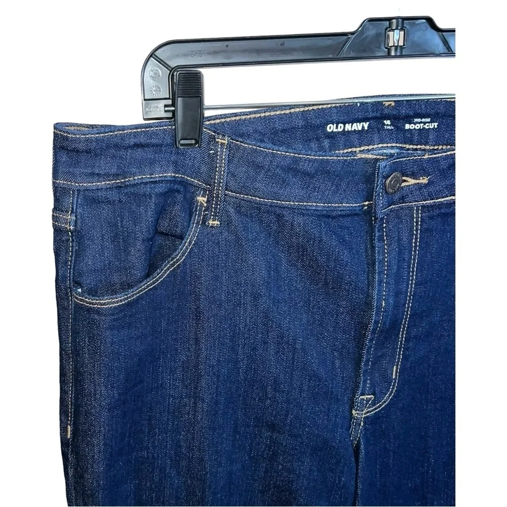 Old Navy Jeans Women’s Size 16 Tall Blue 37x35 Mid Rise Boot Cut Modern - Picture 3 of 8
